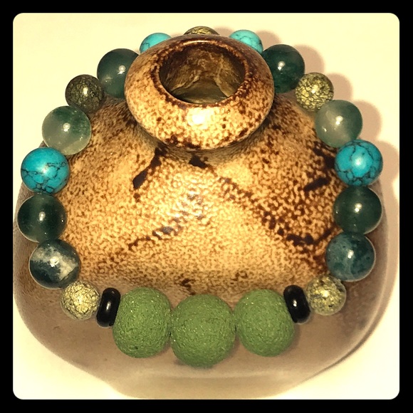 Essential Oil Diffuser Bracelet - Picture 4 of 7
